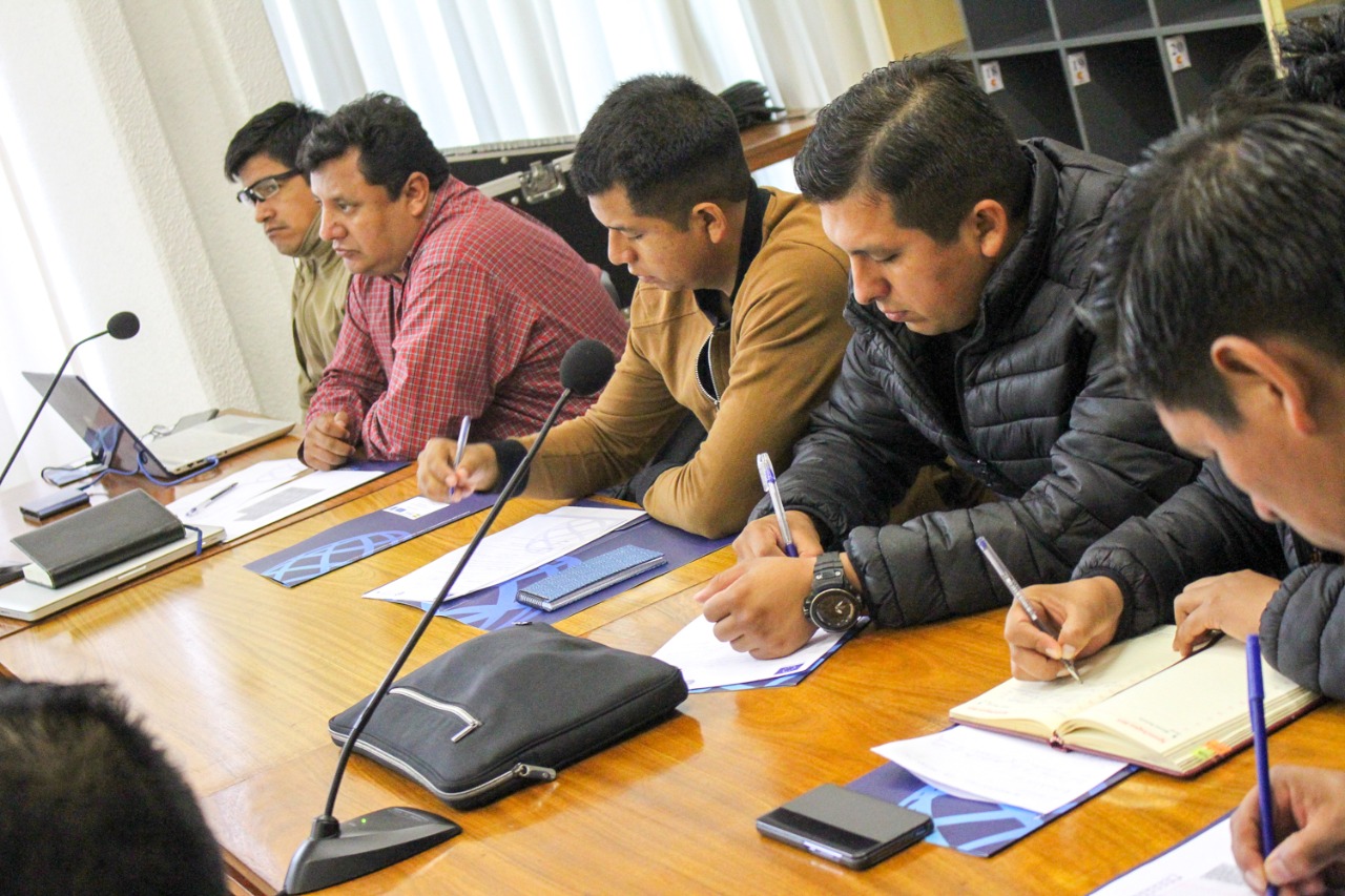 Capacitan A Policías Para Incorporar Agentes Encubiertos En La Lucha ...